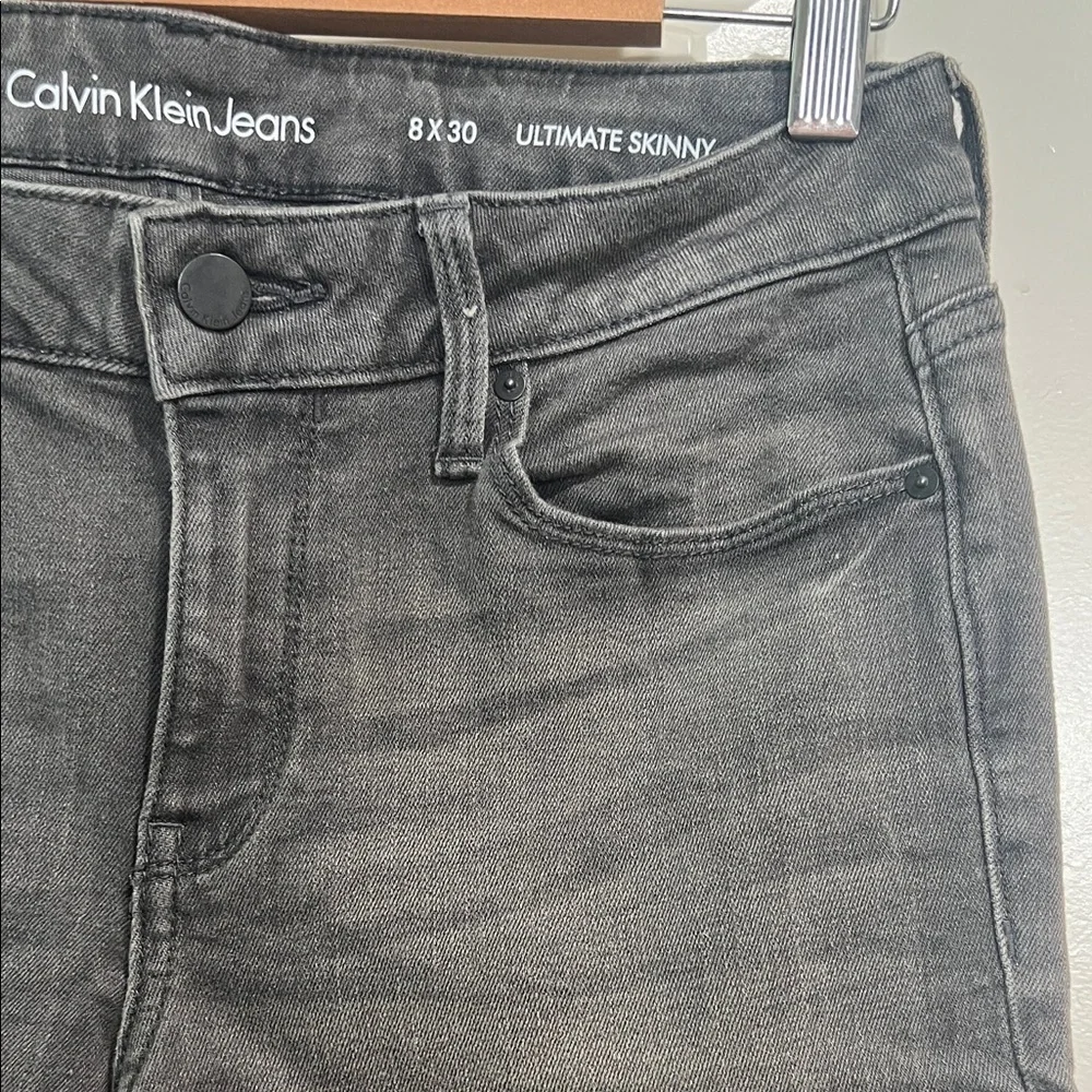 Calvin Klein chic versatile